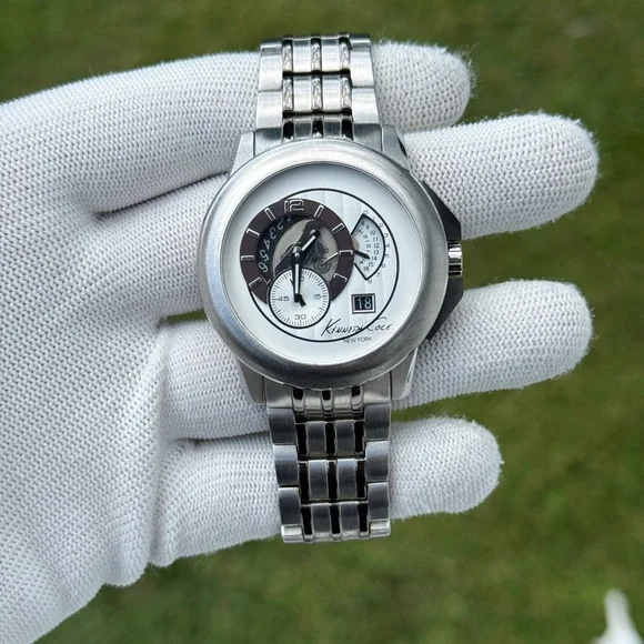 KENNETH COLE
Sporty Link Watch Black and Silver automatic skeleton men’s watch - Picture 11 of 11